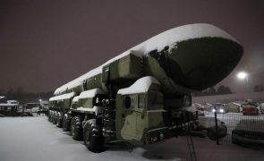 Ucrânia: Polónia disponível para acolher armas nucleares americanas