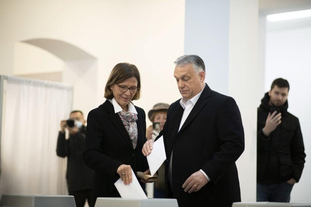 Primeiros resultados das eleições na Hungria apontam para vitória de Orbán