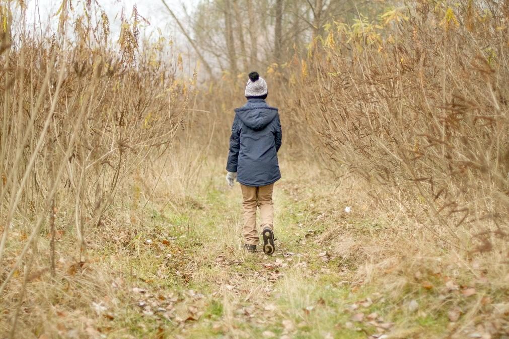 Mulher troca enteada por droga e menina acaba violada