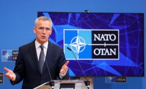 Ucrânia: Chefe da NATO diz que Rússia se prepara para controlar 