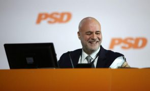 Mota Pinto candidato único a líder parlamentar do PSD e escolhe Coelho Lima e Baptista Leite para 'vices'