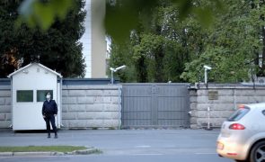 Ucrânia: Roménia engrossa lista de expulsão de diplomatas russos na Europa