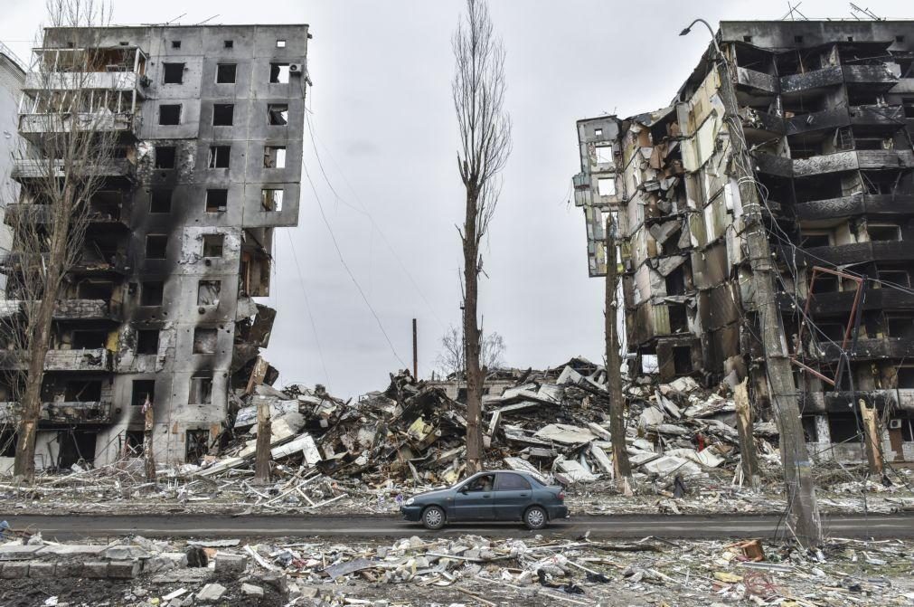 Ucrânia: Encontrados 26 corpos nos escombros de dois edifícios residenciais em Borodianka
