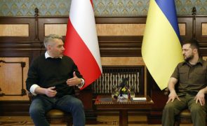 Ucrânia: Áustria afirma que deixar de comprar gás russo teria graves consequências