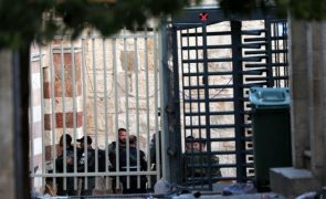 Cisjordânia: Forças de segurança matam mulher que esfaqueou polícia israelita