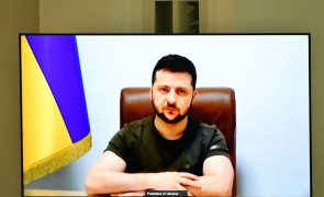 Ucrânia: Volodymyr Zelensky pede à UE que intensifique sanções à Rússia