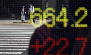 Bolsa de Tóquio fecha a ganhar 1,22%