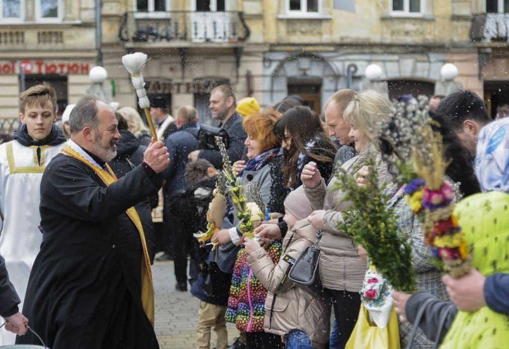 Rússia acusa Ucrânia de planear atacar igrejas durante Páscoa ortodoxa