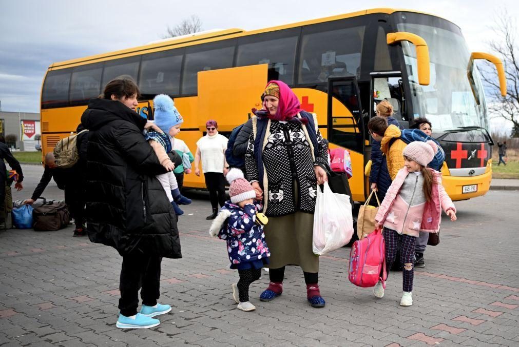 Mais de cinco milhões de pessoas já fugiram da Ucrânia