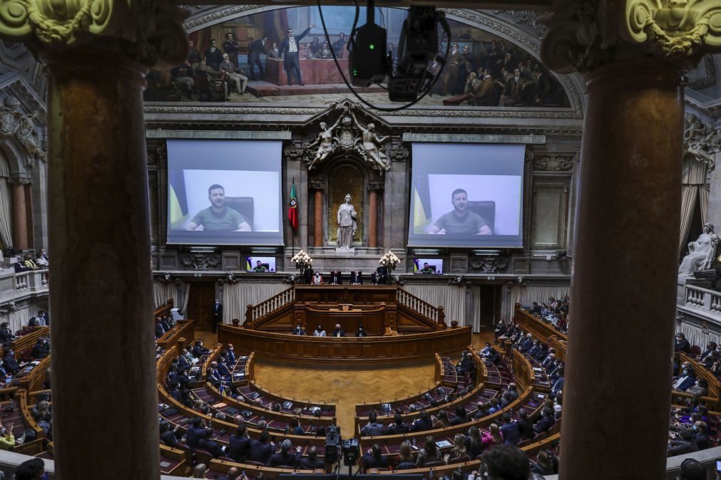 Portugal preza aspirações europeias da Ucrânia, afirma Santos Silva