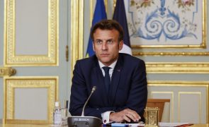 Macron alerta para risco de guerra civil em caso de vitória de Le Pen