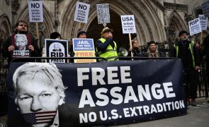 Defensores da liberdade de imprensa querem que Reino Unido recuse extraditar Assange