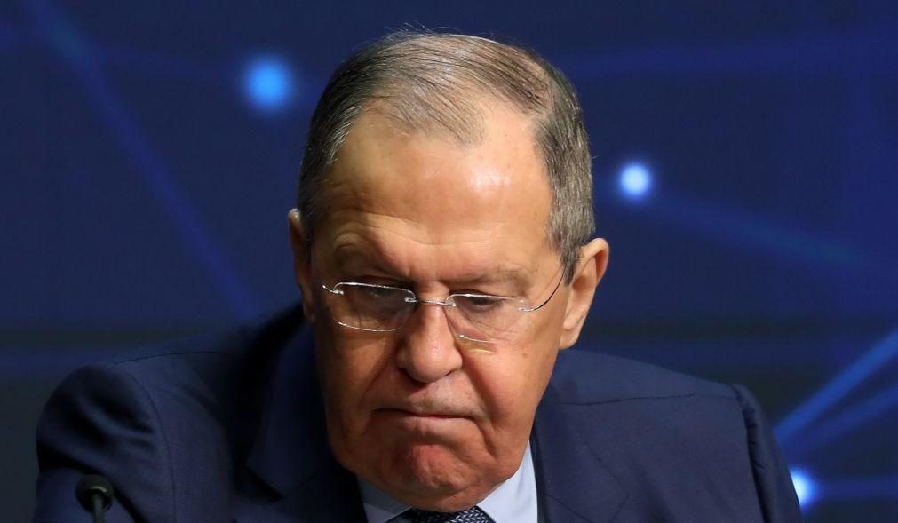 Lavrov diz que negociações entre Moscovo e Kiev 