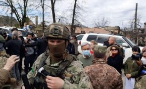 Ucrânia: Kiev vê ataques durante visita de Guterres como 