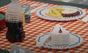 Das cidades medievais às estações espaciais: espreite a exposição dos apaixonados da Lego [vídeo]