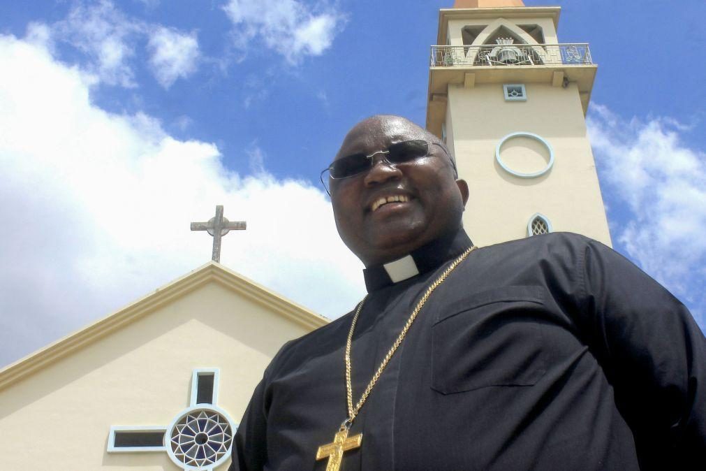 Bispo de Cabinda contra o silêncio 
