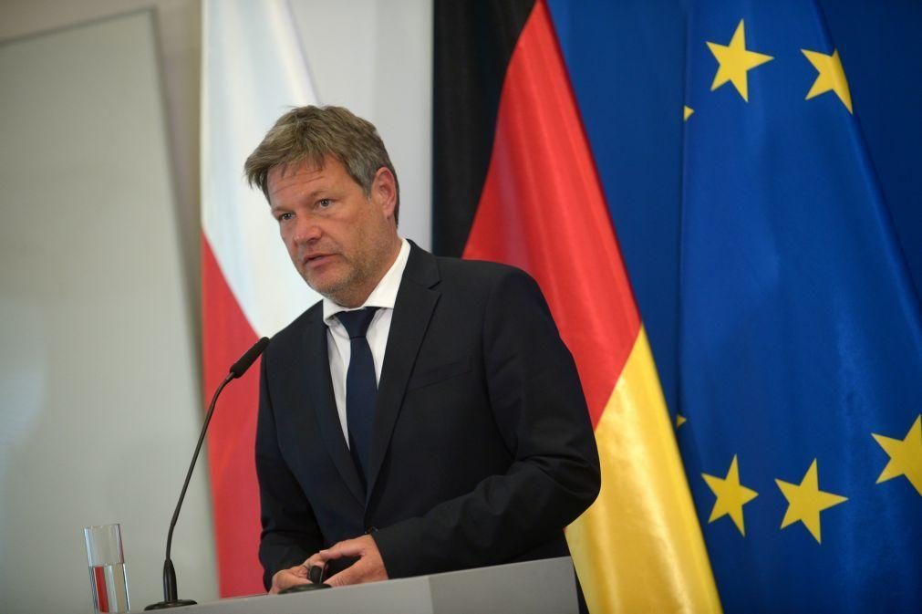 Governo alemão a favor de embargo europeu ao petróleo russo