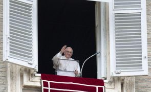 1.º Maio: Papa denuncia 