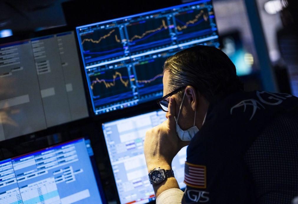Wall Street segue sem uma tendência definida à espera de reunião da Fed