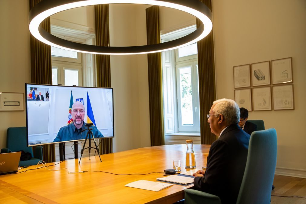 Costa aceita convite do primeiro-ministro ucraniano para visitar a Ucrânia