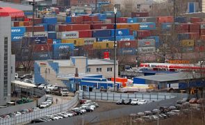 Rússia autoriza importação paralela para contornar sanções