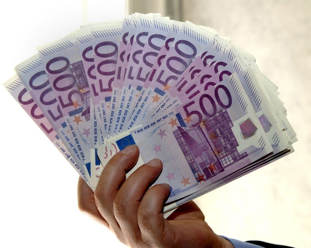 Pagamentos em dinheiro vivo acima de 3.000 euros proibidos