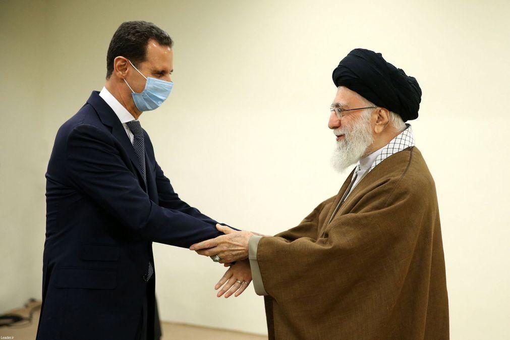 Presidente da Síria visita Teerão pela segunda vez desde 2011
