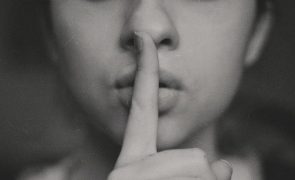 Os vários significados do silêncio e como este interfere na vida das pessoas