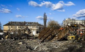 Rússia ataca mais de 500 alvos ucranianos e destrói 17 depósitos de munições