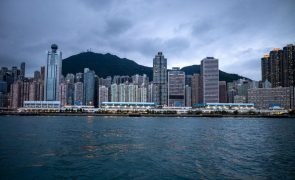 Hong Kong: Foram detidos cardeal católico e três outras pessoas por ameaça à segurança