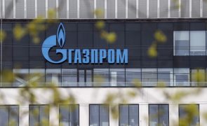 Gazprom anuncia nova redução de fornecimento de combustível através da Ucrânia