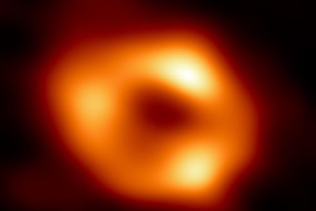 Revelada primeira imagem do buraco negro no centro da Via Láctea