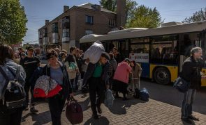 Mais de seis milhões de ucranianos refugiados no estrangeiro