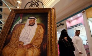 Presidente dos Emirados Árabes Unidos morreu aos 73 anos