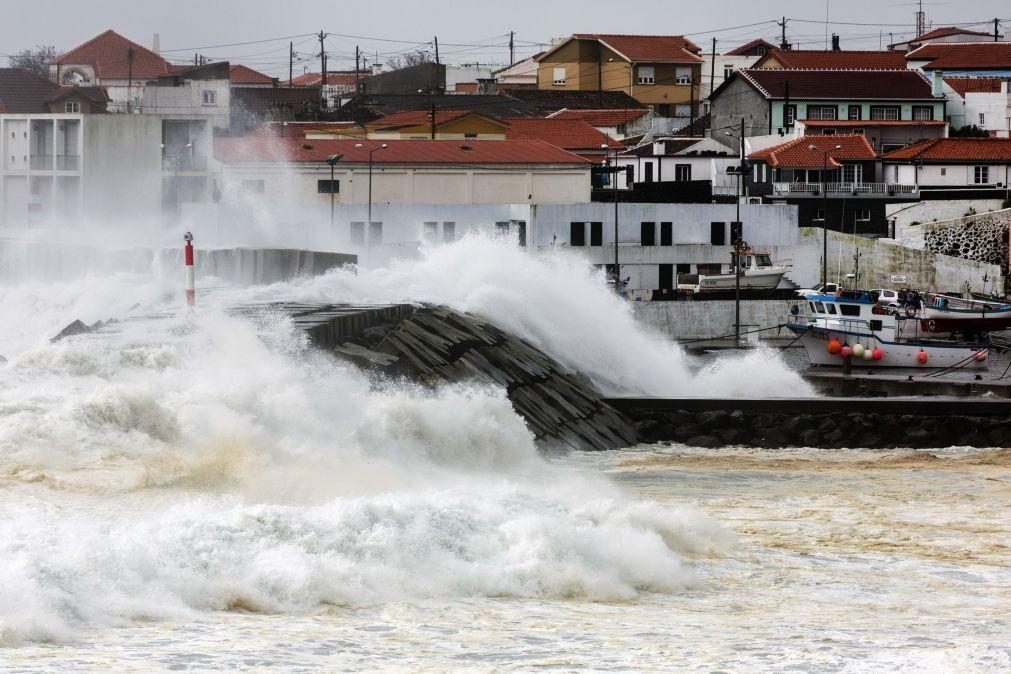 Marinha e Autoridade Marítima alertam para agravamento do tempo nos Açores