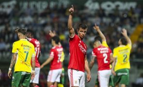 Benfica termina época com triunfo em Paços de Ferreira