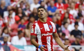 Atlético de Madrid anuncia saída de Luis Suaréz no final da época