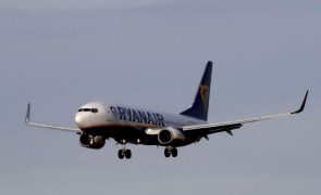 Ryanair diminui perdas para 355 ME no último ano fiscal
