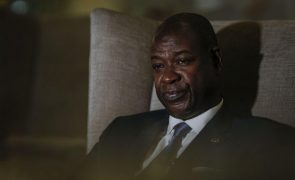 PM da Guiné-Bissau afirma estar comprometido em continuar a trabalhar para mudar o país