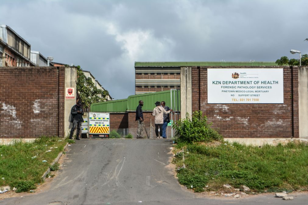 Corpo de Rendeiro permanece na morgue depois de concluída autópsia