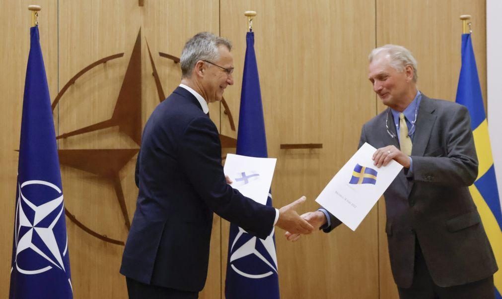 Finlândia e Suécia entregam candidaturas de adesão à NATO em dia 