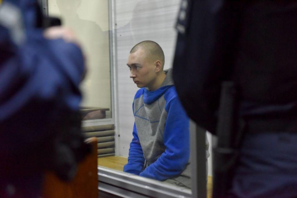 Condenado a prisão perpétua o primeiro soldado russo julgado por crimes de guerra