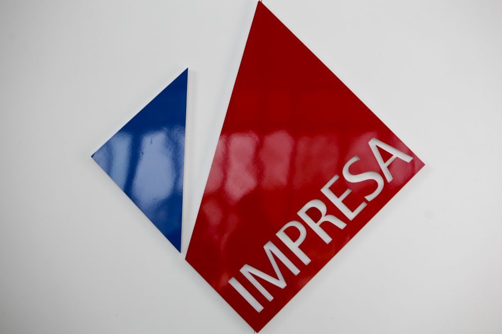 Impresa admite vender todas as revistas do grupo