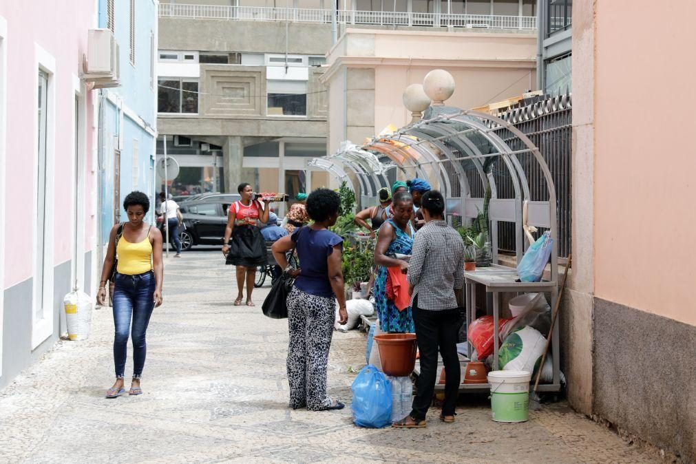 Governo cabo-verdiano quer acordo com autarcas para programa habitacional de 200 ME