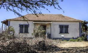 Casa onde Amílcar Cabral viveu em Cabo Verde degrada-se e ainda espera por museu