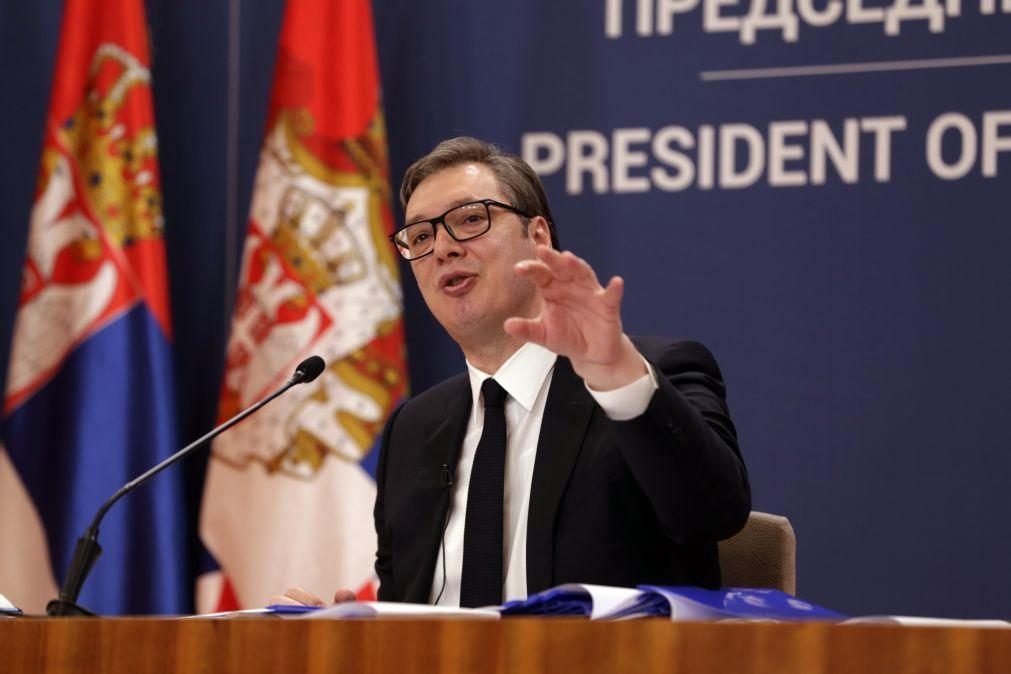 Sérvia procura novo acordo com Putin para garantir gás russo