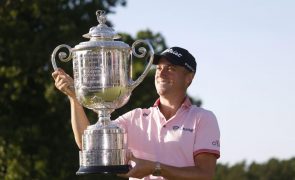 Golfista norte-americano Justin Thomas vence PGA Championship