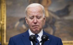 Joe Biden pede que país enfrente 'lobby' das armas