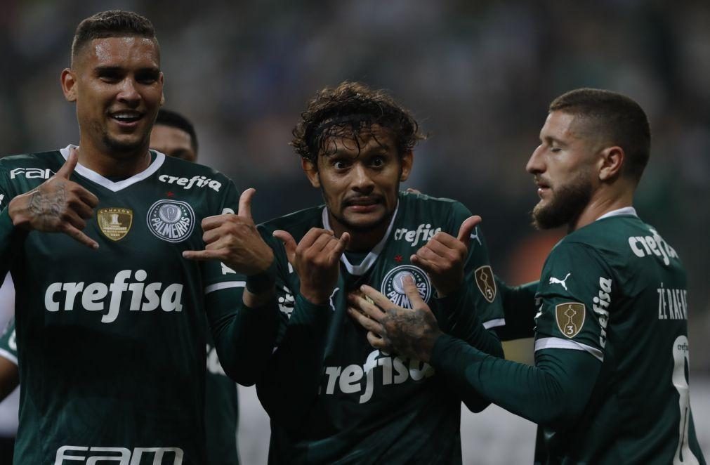Palmeiras e Flamengo fecham fase de grupos da Libertadores a bater recordes