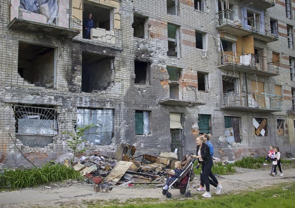 UE, EUA e Reino Unido coordenam investigação sobre crimes de guerra na Ucrânia